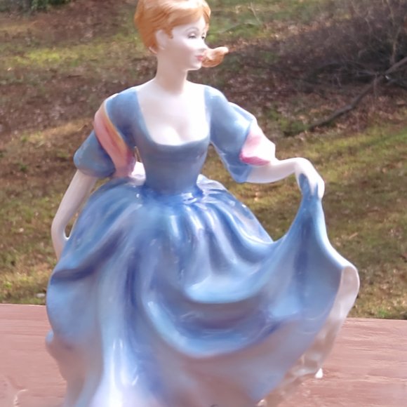 Blue Royal Dalton Lady In Blue Elizabeth - Picture 3 of 5